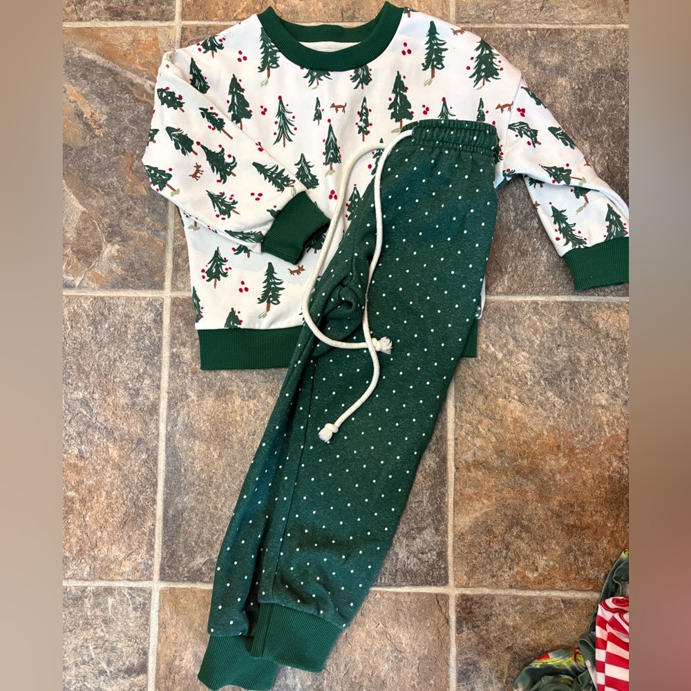 SweetHoney Green and White Kids Matching Set